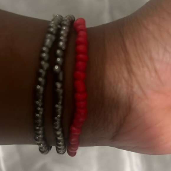 Bracelets - Picture 2 of 3